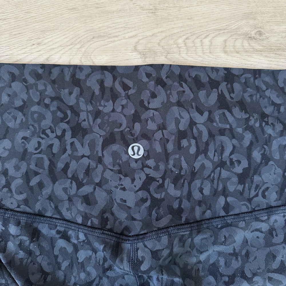 Lululemon Athletica Gray Patterned Leggings